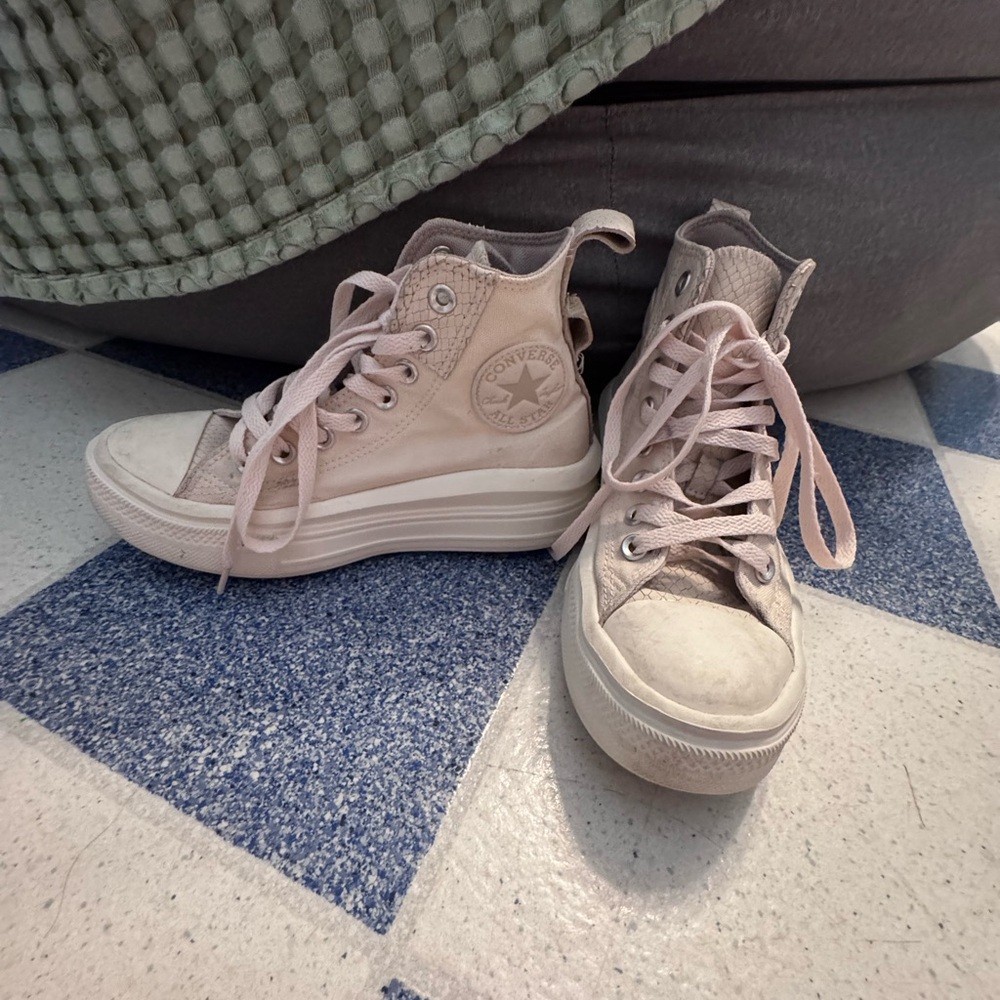 Converse High Top Platform Sneakers - beige